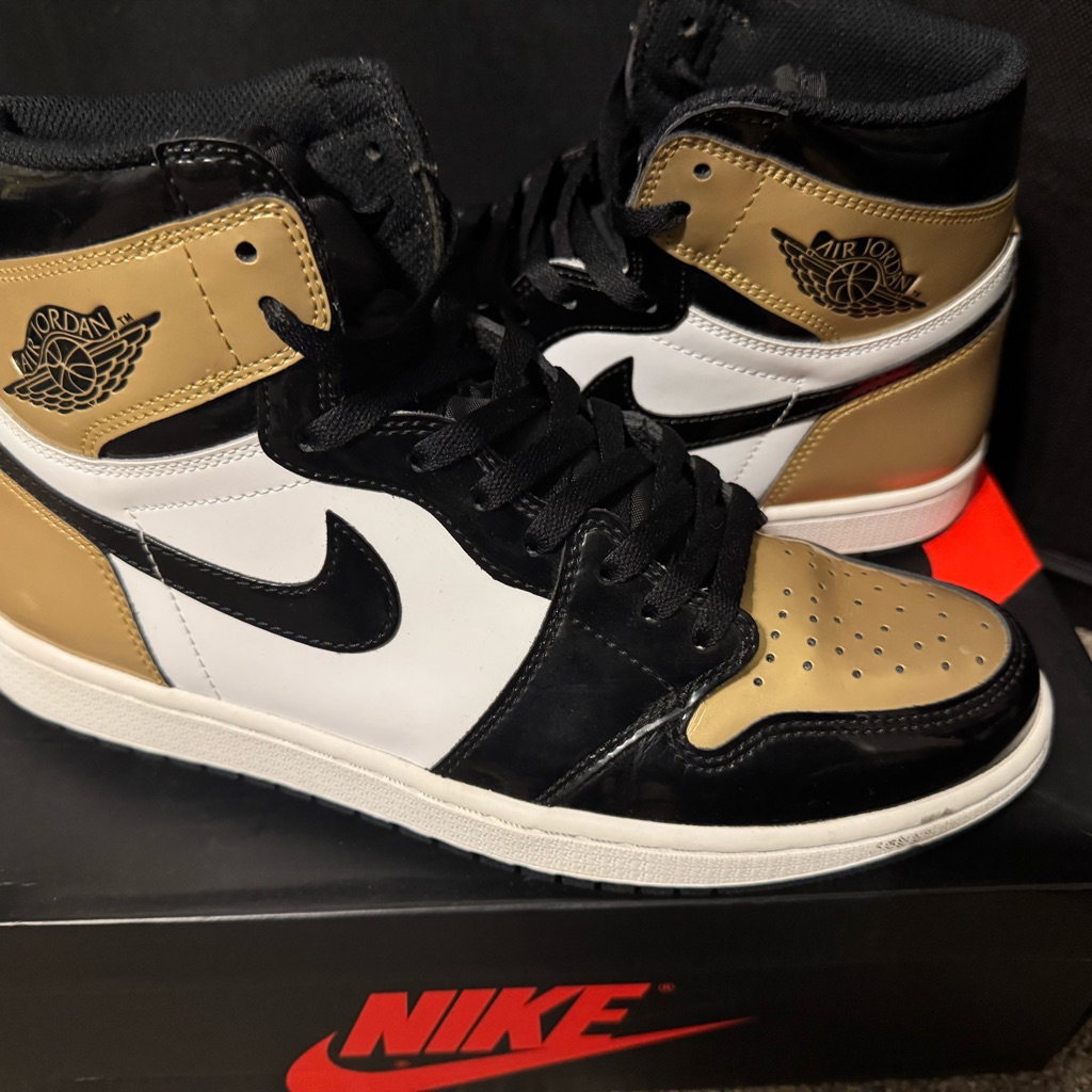 Jordan 1 Gold Toe Preowned